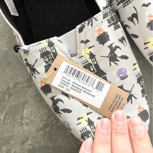 TOMS Women's Alpargata Glow-In-The-Dark Witches and Cats slip-on shoes 9.5 new - Picture 2 of 3